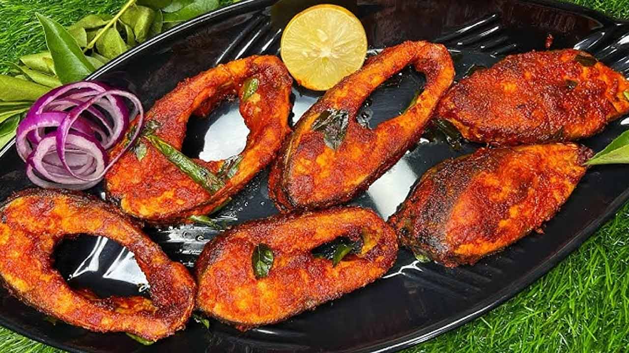 Fish Fry | చేపల పులుసు బోర్ కొట్టిందా..! మరి ఫిష్ ఫ్రై ట్రై చేయండిలా.. టేస్ట్ అదిరిపొద్ది..!! Fish Fry | చేపల పులుసు బోర్ కొట్టిందా..! మరి ఫిష్ ఫ్రై ట్రై చేయండిలా.. టేస్ట్ అదిరిపొద్ది..!!