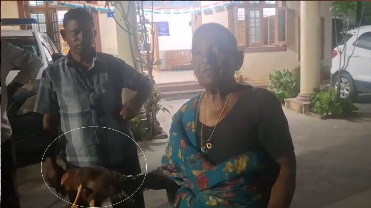 Hen Case| నా కోడి కాళ్లు విరగ్గొట్టాడు..కేసు పెట్టండి Hen Case| నా కోడి కాళ్లు విరగ్గొట్టాడు..కేసు పెట్టండి