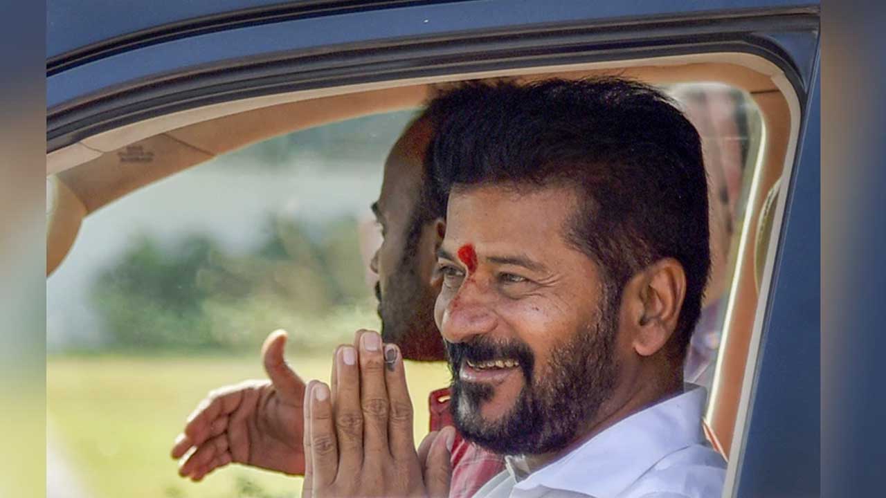 CM Revanth Reddy| ఢిల్లీ పర్యటనలో సీఎం రేవంత్ రెడ్డి CM Revanth Reddy| ఢిల్లీ పర్యటనలో సీఎం రేవంత్ రెడ్డి
