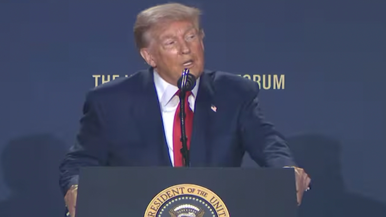 Trump: Stop Hiring Indians | భారతీయులకు ట్రంప్ మరో షాక్ Trump: Stop Hiring Indians | భారతీయులకు ట్రంప్ మరో షాక్