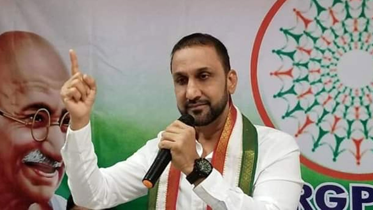 బీజేపీకి అసదుద్దీన్ బీ టీమ్…బురఖా ఓట్లు వేయడం వల్ల మోసం : ఫిరోజ్ ఖాన్ బీజేపీకి అసదుద్దీన్ బీ టీమ్…బురఖా ఓట్లు వేయడం వల్ల మోసం : ఫిరోజ్ ఖాన్