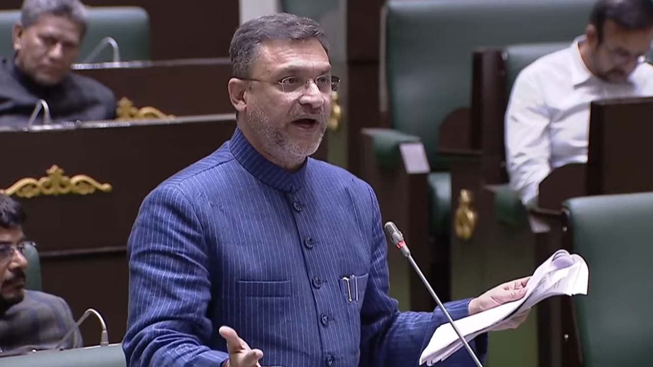 కాళేశ్వరం ప్రాజెక్టుపై ఏం చేస్తారో చెప్పాలి: అక్బరుద్దీన్ కాళేశ్వరం ప్రాజెక్టుపై ఏం చేస్తారో చెప్పాలి: అక్బరుద్దీన్