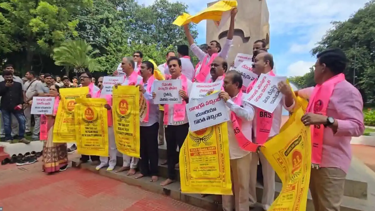 Hyderabad | యూరియాపై బీఆర్ఎస్ ఆందోళన కపట నాటకం: తుమ్మల Hyderabad | యూరియాపై బీఆర్ఎస్ ఆందోళన కపట నాటకం: తుమ్మల