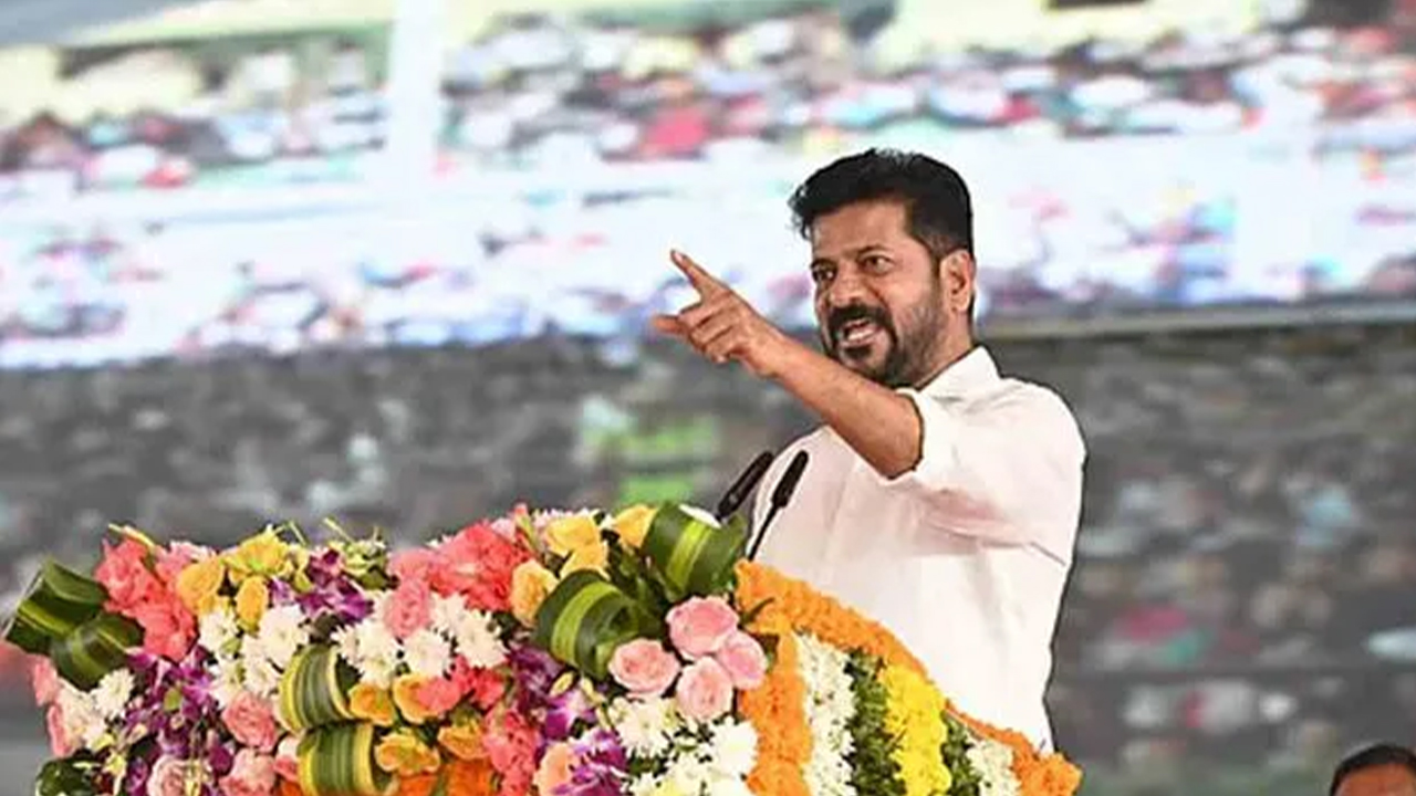 యువత రాజకీయాల్లోకి రావాలి: సీఎం రేవంత్ యువత రాజకీయాల్లోకి రావాలి: సీఎం రేవంత్