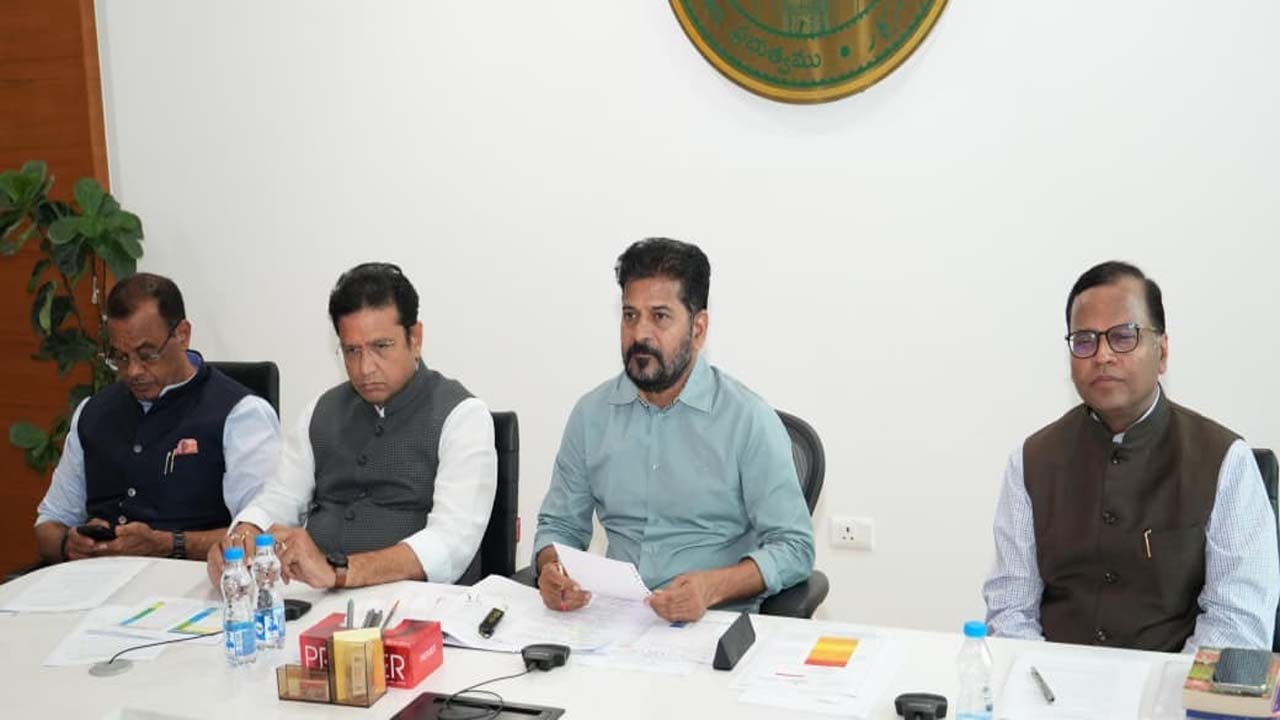 రాబోయే భారీ వర్షాలపై అప్రమత్తంగా ఉండాలి: సీఎం రాబోయే భారీ వర్షాలపై అప్రమత్తంగా ఉండాలి: సీఎం