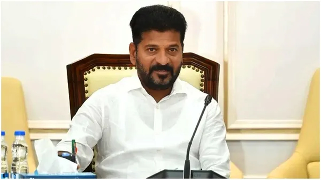 ప్రజలు అప్రమత్తంగా ఉండాలి: సీఎం రేవంత్ రెడ్డి ప్రజలు అప్రమత్తంగా ఉండాలి: సీఎం రేవంత్ రెడ్డి