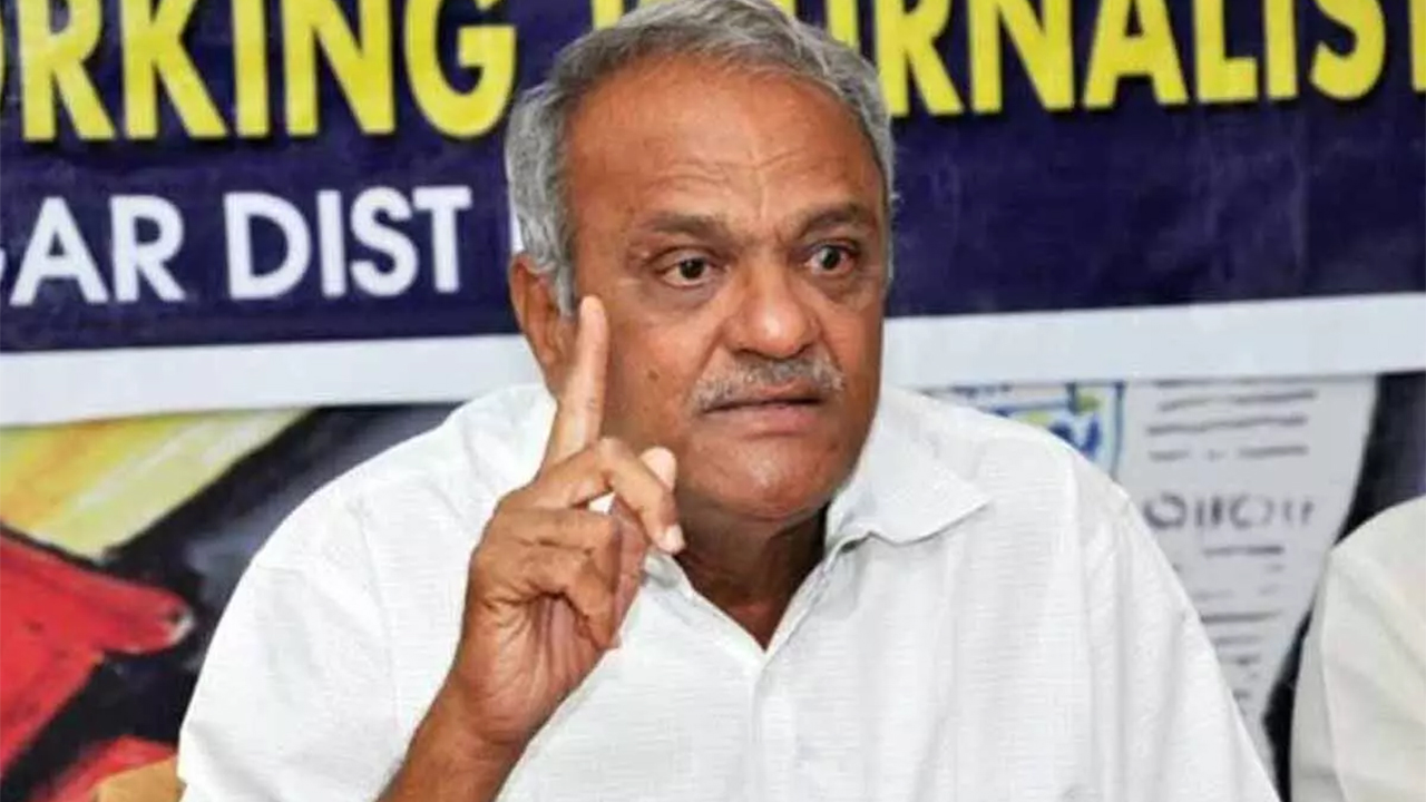 CPI Narayana : ధర్మస్థలిని ప్రభుత్వం టేక్ ఓవర్ చేసుకోవాలి CPI Narayana : ధర్మస్థలిని ప్రభుత్వం టేక్ ఓవర్ చేసుకోవాలి