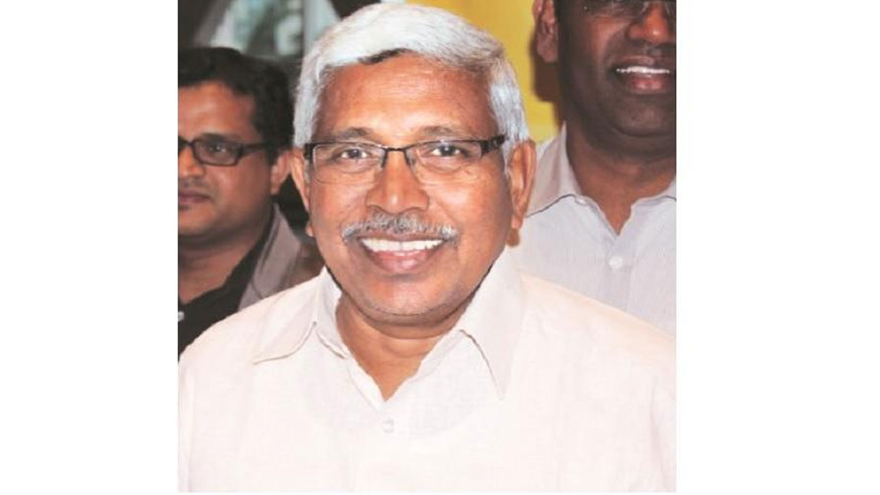 ఎమ్మెల్సీలుగా కోదండరామ్, అమీర్ అలీఖాన్ నియామకంపై సుప్రీం కోర్టు స్టే ఎమ్మెల్సీలుగా కోదండరామ్, అమీర్ అలీఖాన్ నియామకంపై సుప్రీం కోర్టు స్టే