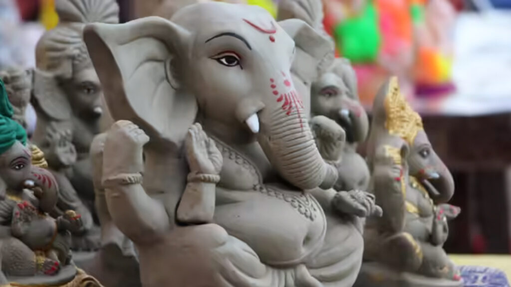 hyderabad-matti-ganesh-distribution-2025