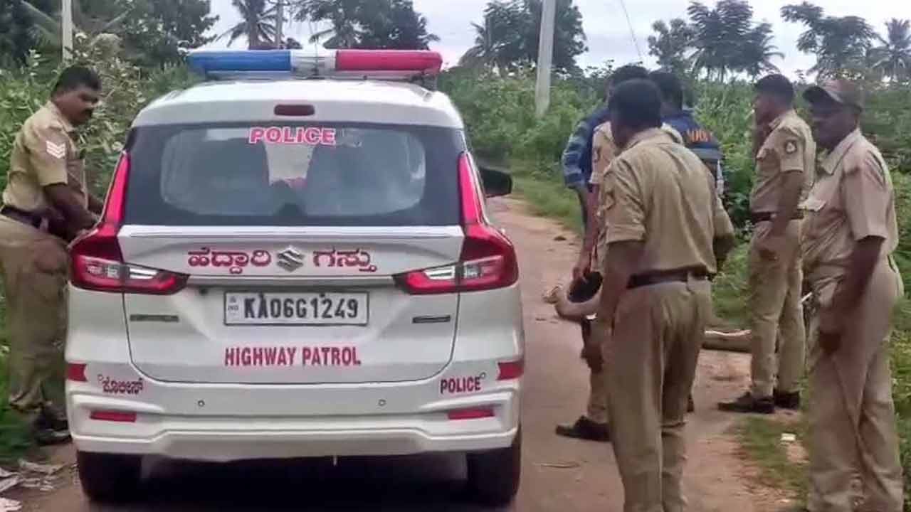 Murder | అత్తను 19 ముక్కలుగా నరికిన డెంటిస్ట్ అల్లుడు.. కారణం తెలిస్తే షాక్..! Murder | అత్తను 19 ముక్కలుగా నరికిన డెంటిస్ట్ అల్లుడు.. కారణం తెలిస్తే షాక్..!