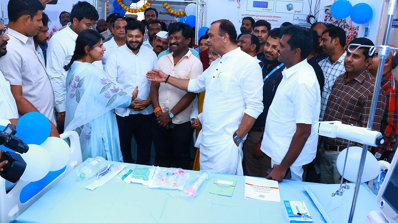 Komatireddy Venkat Reddy : పేదలకు కార్పొరేట్ వైద్యమే లక్ష్యం Komatireddy Venkat Reddy : పేదలకు కార్పొరేట్ వైద్యమే లక్ష్యం