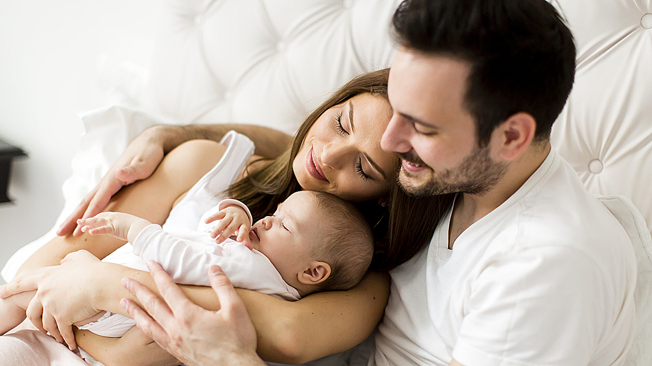 Parenting | కొత్తగా తండ్రైన అనుభవం వింతగా ఉంది – ఓ యువకుడి భావోద్వేగం Parenting | కొత్తగా తండ్రైన అనుభవం వింతగా ఉంది – ఓ యువకుడి భావోద్వేగం