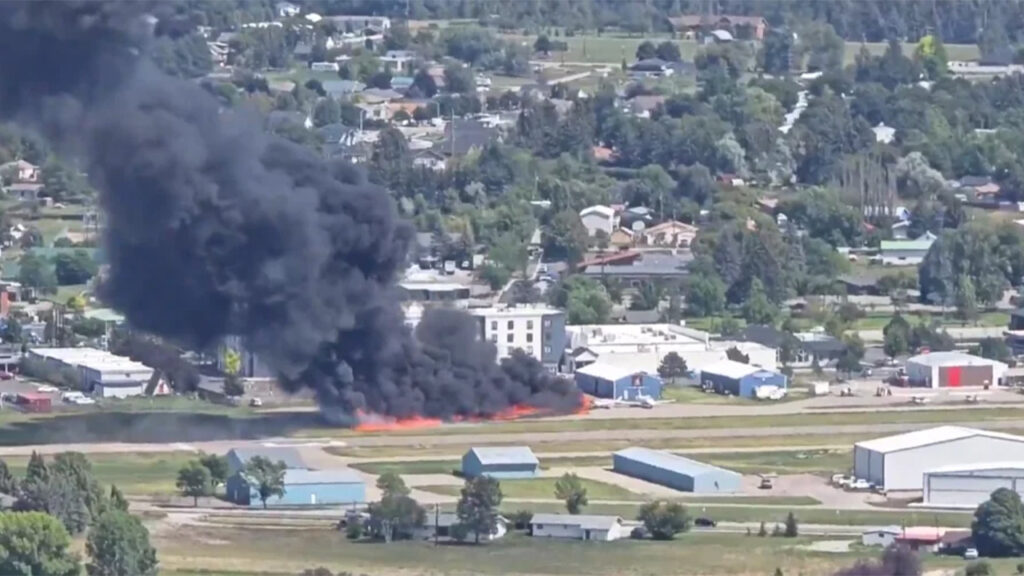airplane-crashed-while-landing-at-montana-airport-plane-sparking-fire