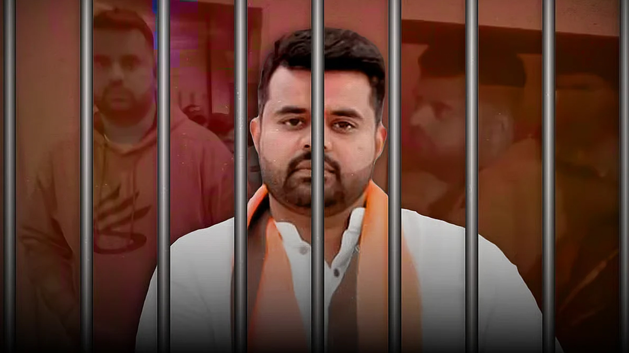 Prajwal Revanna Gets Life Imprisonment | మాజీ ప్రధాని మనవడు ప్రజ్వల్ రేవణ్ణకు జీవిత ఖైదు Prajwal Revanna Gets Life Imprisonment | మాజీ ప్రధాని మనవడు ప్రజ్వల్ రేవణ్ణకు జీవిత ఖైదు