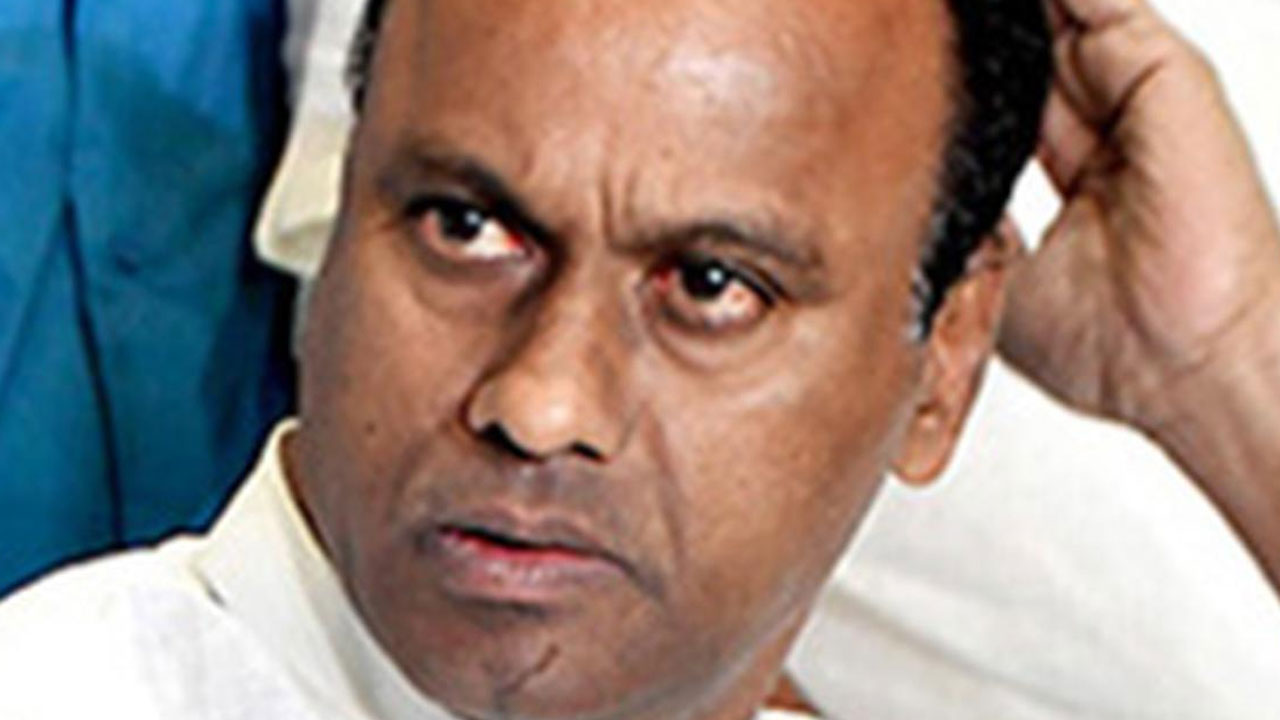 19న మరోసారి క్రమశిక్షణ సంఘం భేటీ…రాజగోపాల్ రెడ్డిపై చర్యలుంటాయా? 19న మరోసారి క్రమశిక్షణ సంఘం భేటీ…రాజగోపాల్ రెడ్డిపై చర్యలుంటాయా?