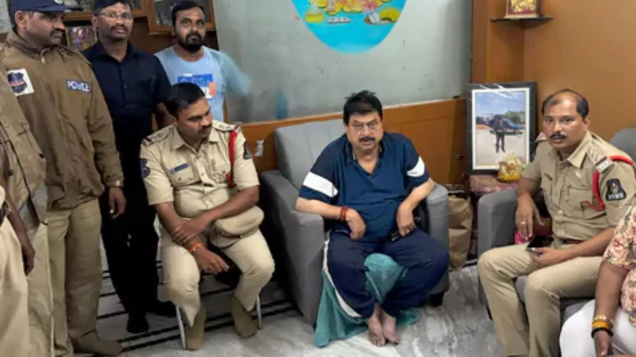 RamChander Rao | బీజేపీ తెలంగాణ అధ్యక్షుడు రామచందర్ రావు హౌస్ అరెస్ట్ RamChander Rao | బీజేపీ తెలంగాణ అధ్యక్షుడు రామచందర్ రావు హౌస్ అరెస్ట్