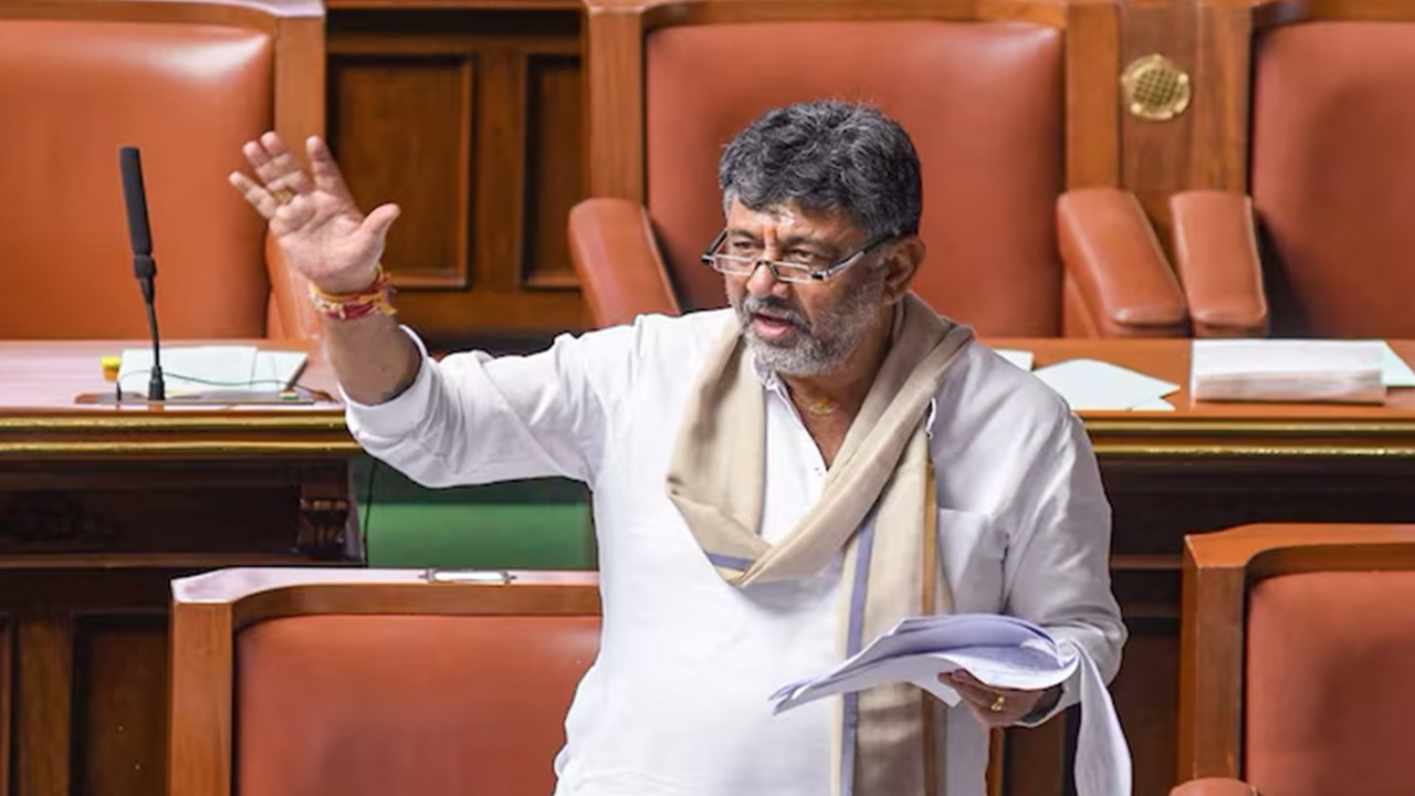 DK Shivakumar : నేను కాంగ్రెస్ వాదిగానే చనిపోతా, గాంధీ కుటుంబం నాకు దైవం DK Shivakumar : నేను కాంగ్రెస్ వాదిగానే చనిపోతా, గాంధీ కుటుంబం నాకు దైవం