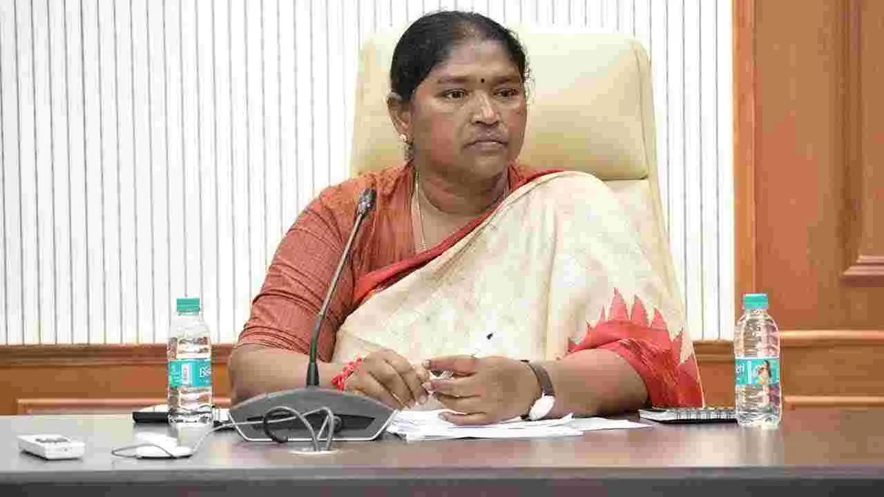 రామప్ప, లక్నవరం పర్యాటక అభివృద్ధి కొరకు సీఎం ప్రత్యేక చొరవ : శాఖ మంత్రి సీతక్క రామప్ప, లక్నవరం పర్యాటక అభివృద్ధి కొరకు సీఎం ప్రత్యేక చొరవ : శాఖ మంత్రి సీతక్క