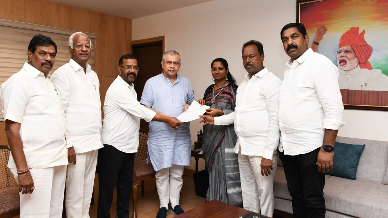 కాంగ్రెస్ క్రమశిక్షణ సంఘం భేటీ…కొండా మురళి వ్యవహారం తేలుస్తారా కాంగ్రెస్ క్రమశిక్షణ సంఘం భేటీ…కొండా మురళి వ్యవహారం తేలుస్తారా