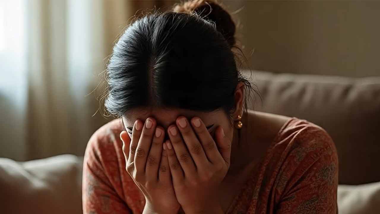 Sperm Count | భర్తలో శుక్రకణాల లేమి..! సంతానం కోసం కోడలిపై మామ, మరిది అత్యాచారం..!! Sperm Count | భర్తలో శుక్రకణాల లేమి..! సంతానం కోసం కోడలిపై మామ, మరిది అత్యాచారం..!!