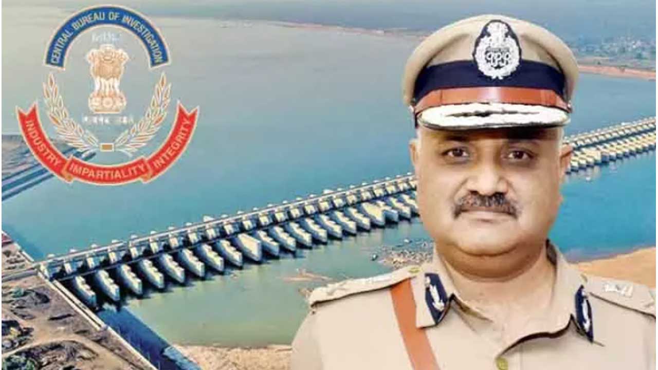 Kaleshwaram : హైదరాబాద్లో అధికారులతో సీబీఐ డైరెక్టర్ ప్రవీణ్ భేటీ Kaleshwaram : హైదరాబాద్లో అధికారులతో సీబీఐ డైరెక్టర్ ప్రవీణ్ భేటీ