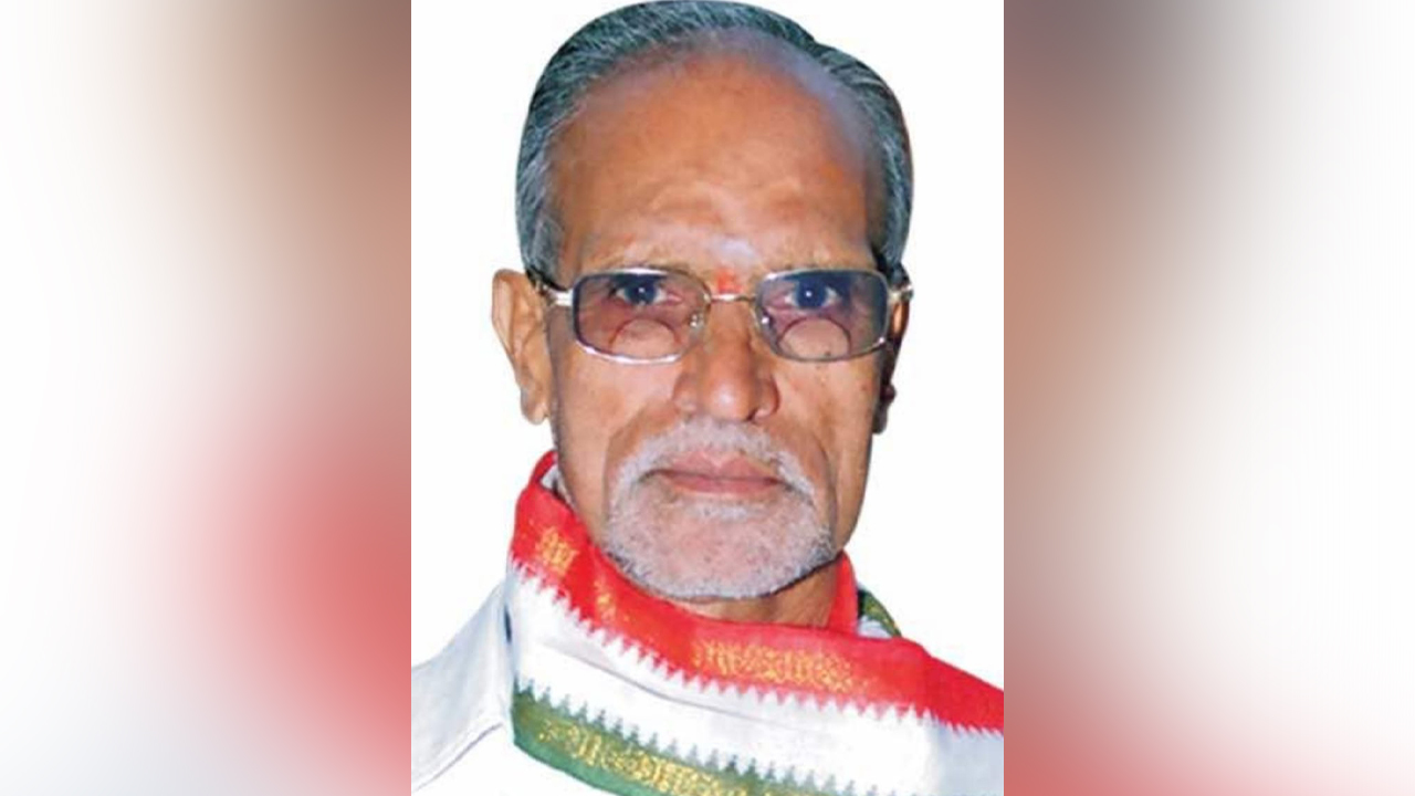 ప్రముఖ కార్మిక నాయకుడు ఎల్లయ్య మృతి ప్రముఖ కార్మిక నాయకుడు ఎల్లయ్య మృతి