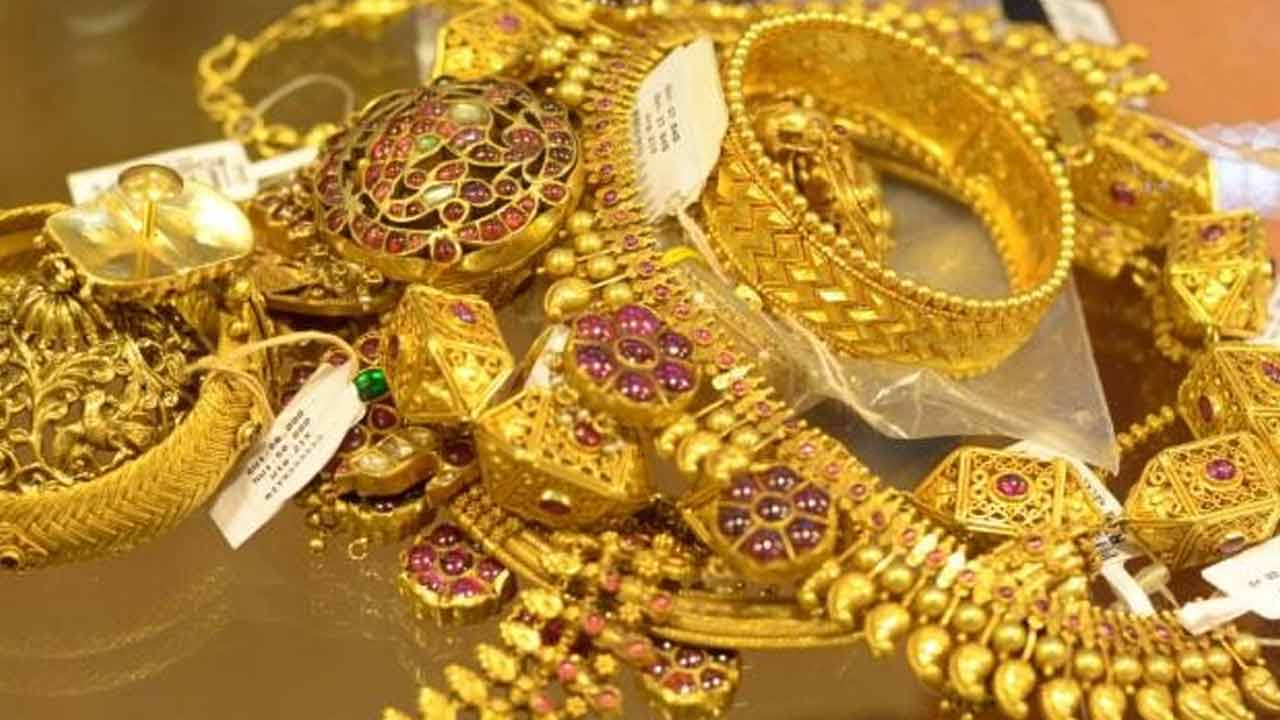 Gold Rates | భారీగా పెరిగిన బంగారం ధ‌ర‌లు.. హైద‌రాబాద్‌లో తులం ఎంతంటే..?
