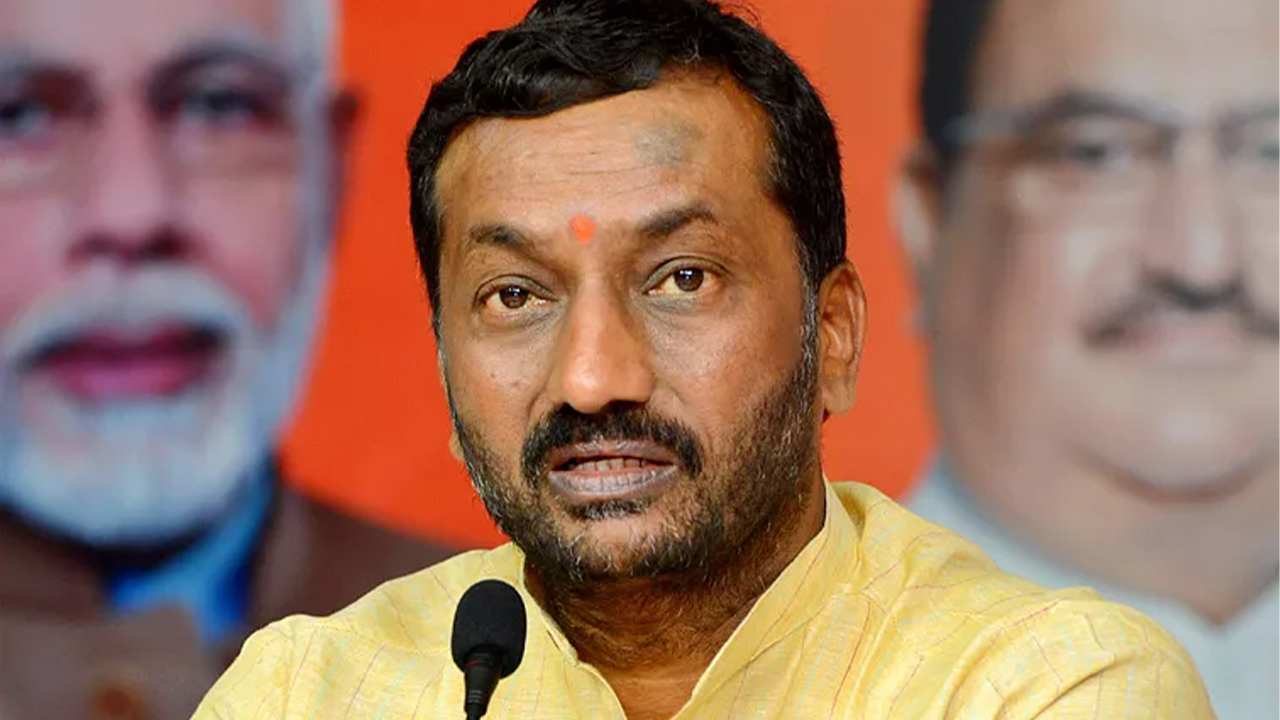 MP Raghunandan Rao : బీఆర్ఎస్లో ఉన్నప్పుడు ఈ విషయాలు ఎందుకు మాట్లాడలేదు MP Raghunandan Rao : బీఆర్ఎస్లో ఉన్నప్పుడు ఈ విషయాలు ఎందుకు మాట్లాడలేదు