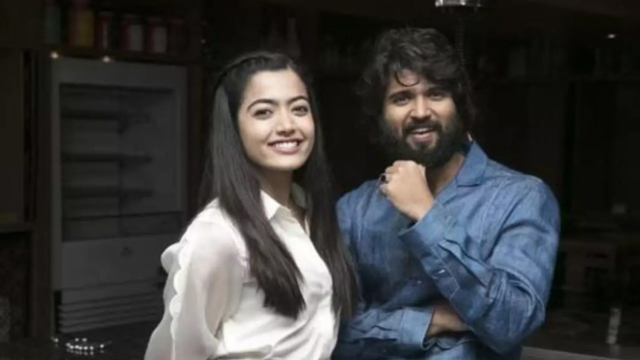 Vijay Devarakonda-Devarakonda | సైలెన్స్ గా విజయ్ దేవరకొండ– రష్మిక మందన్నమూవీ! Vijay Devarakonda-Devarakonda | సైలెన్స్ గా విజయ్ దేవరకొండ– రష్మిక మందన్నమూవీ!
