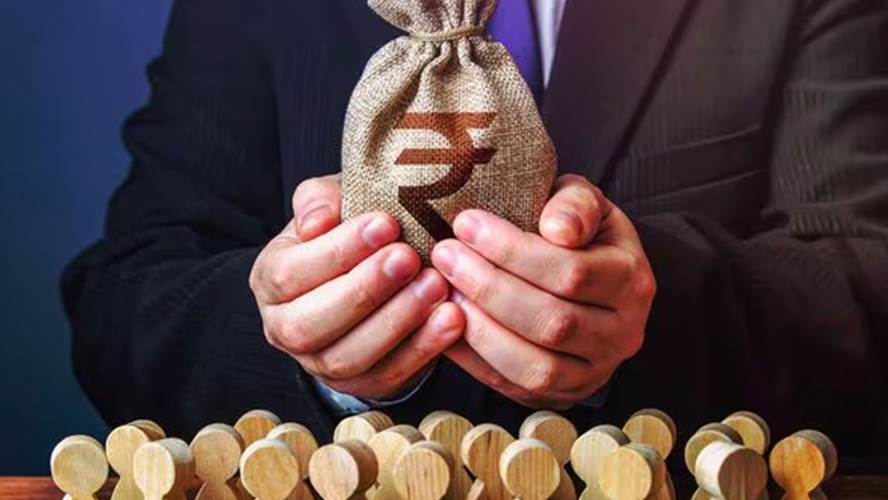 Credit Score : క్రెడిట్ స్కోర్ ను ఎలా లెక్కిస్తారు?