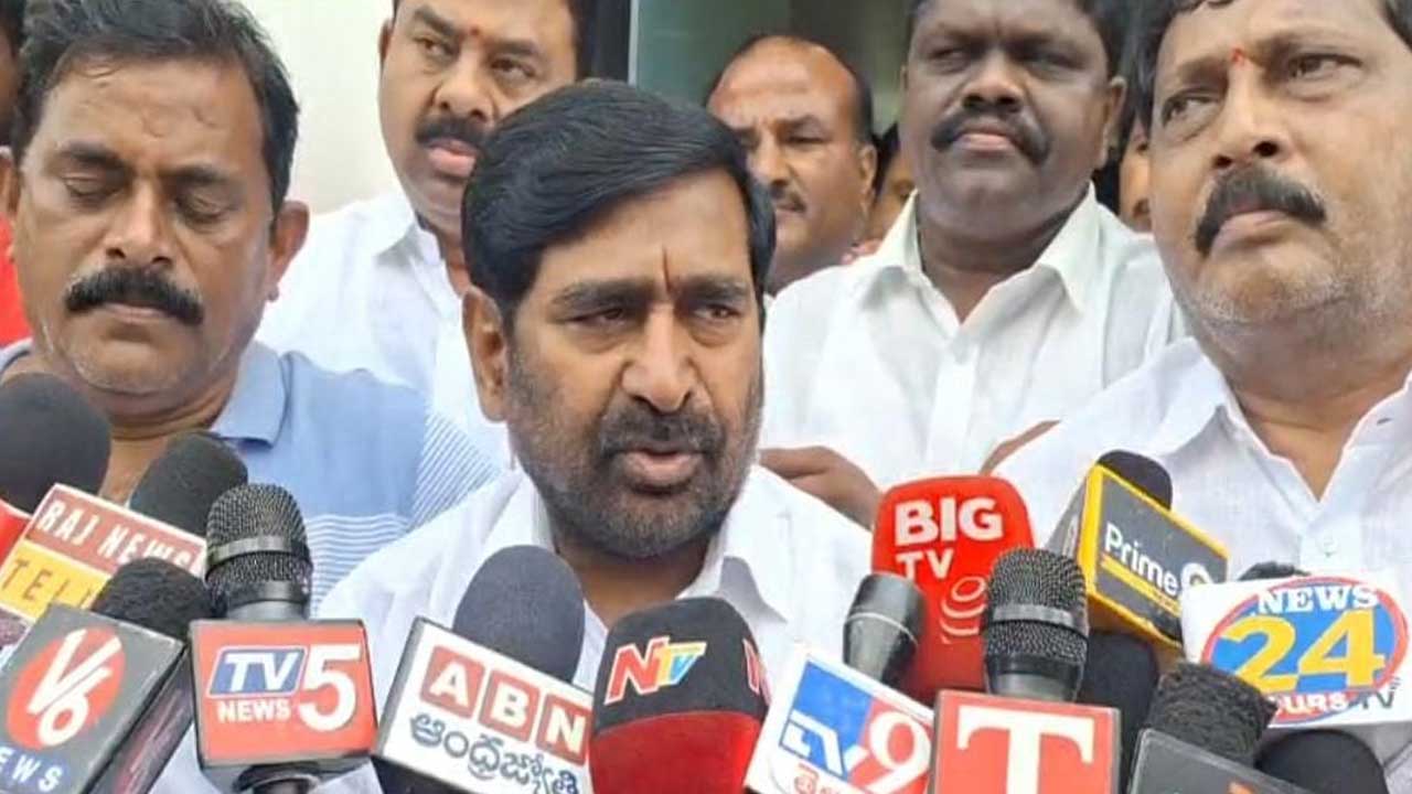 Jagadish Reddy| తెలంగాణలో పోలీస్ రాజ్యం నడుస్తున్నది : మాజీ మంత్రి జగదీష్ రెడ్డి Jagadish Reddy| తెలంగాణలో పోలీస్ రాజ్యం నడుస్తున్నది : మాజీ మంత్రి జగదీష్ రెడ్డి