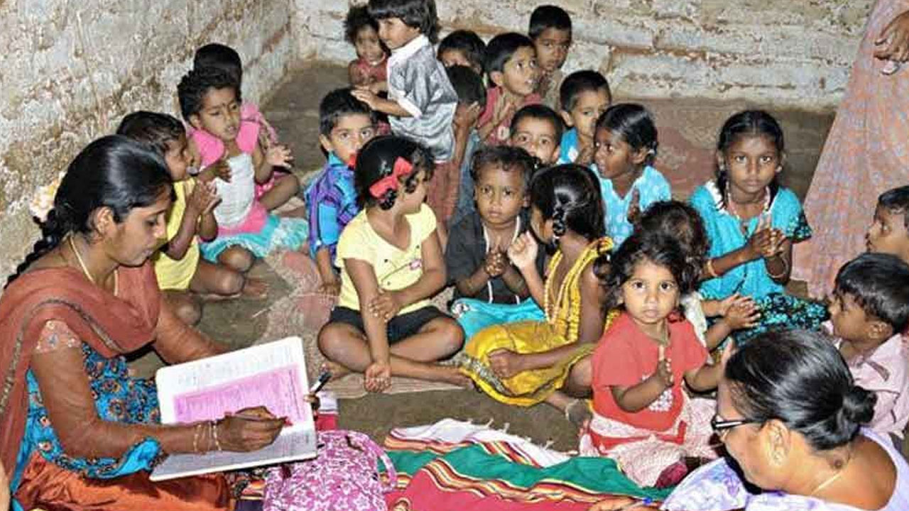 అంగన్వాడి కేంద్రాలకు రూ. 156 కోట్లు విడుదల అంగన్వాడి కేంద్రాలకు రూ. 156 కోట్లు విడుదల