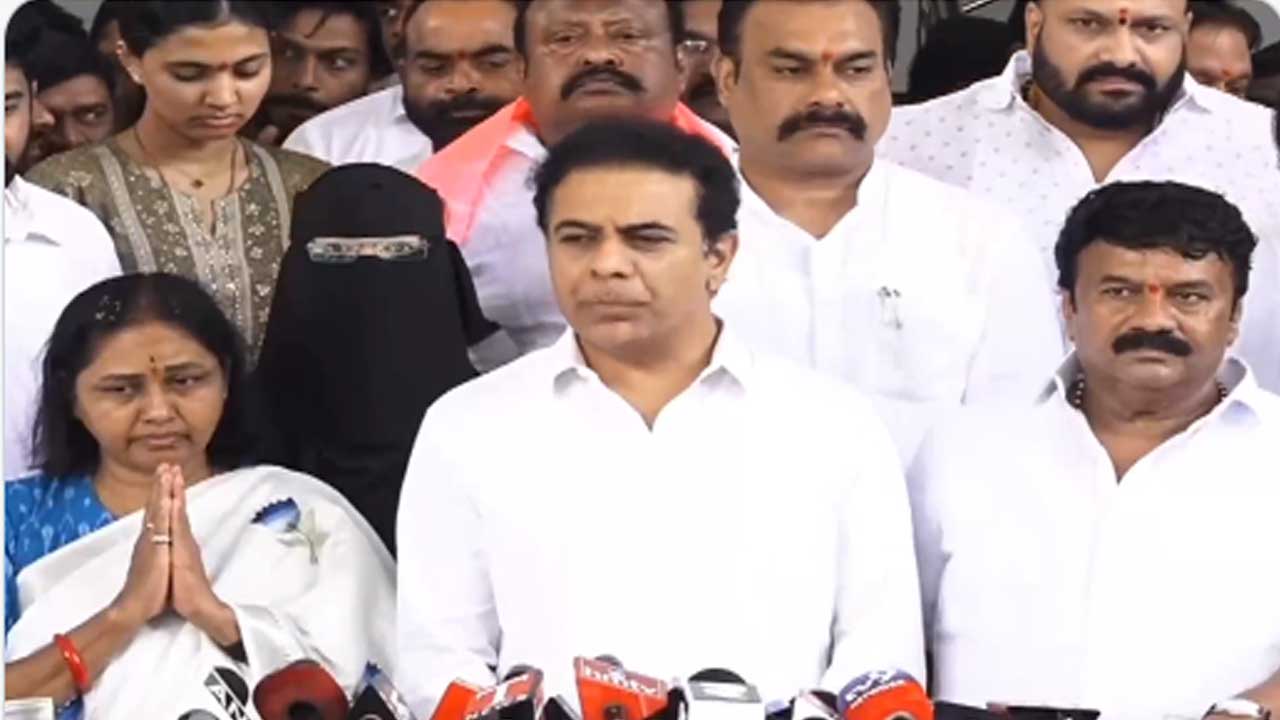 KTR| పదేండ్ల అభివృద్ధి పాలనకు.. రెండేళ్ల అరాచక పాలనకి మధ్య ఎన్నిక ఇది : కేటీఆర్ KTR| పదేండ్ల అభివృద్ధి పాలనకు.. రెండేళ్ల అరాచక పాలనకి మధ్య ఎన్నిక ఇది : కేటీఆర్