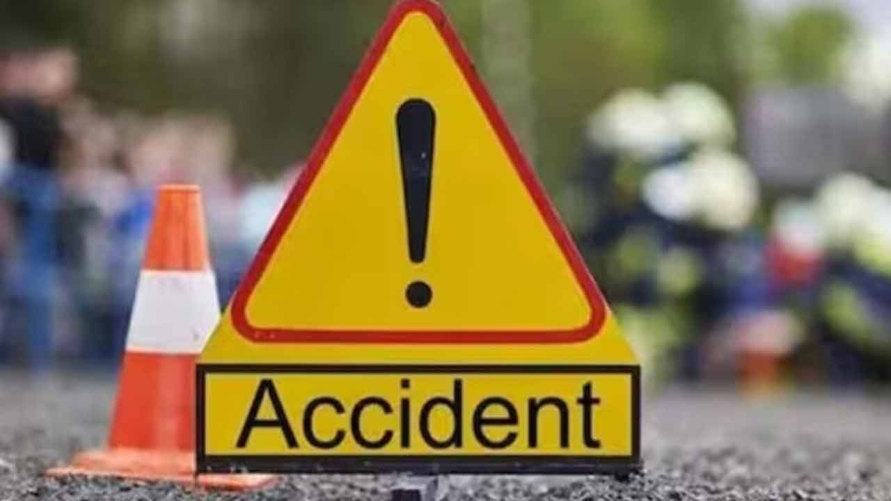 Accident | మహారాష్ట్రలో ఘోర ప్రమాదం.. 8 మంది మృతి Accident | మహారాష్ట్రలో ఘోర ప్రమాదం.. 8 మంది మృతి
