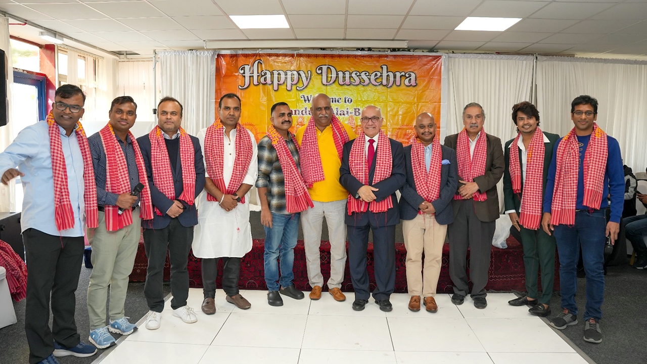 Alay – Balay London | లండన్లో అలయ్ బలయ్ – ఐక్యతకు చిహ్నంగా రెండో సంవత్సరం వేడుకలు Alay – Balay London | లండన్లో అలయ్ బలయ్ – ఐక్యతకు చిహ్నంగా రెండో సంవత్సరం వేడుకలు