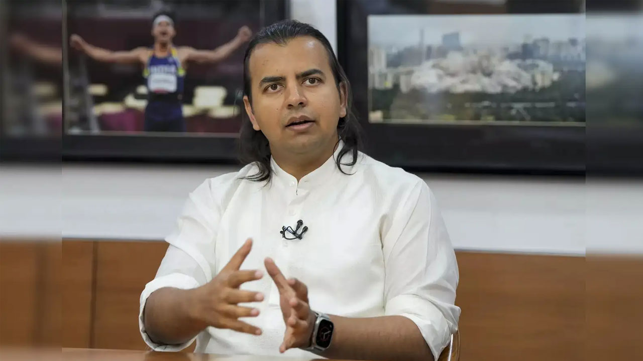 ఓలా సీఈవో భవీశ్పై వేధింపులొద్దు.. కర్ణాటక హైకోర్టు ఆదేశం ఓలా సీఈవో భవీశ్పై వేధింపులొద్దు.. కర్ణాటక హైకోర్టు ఆదేశం