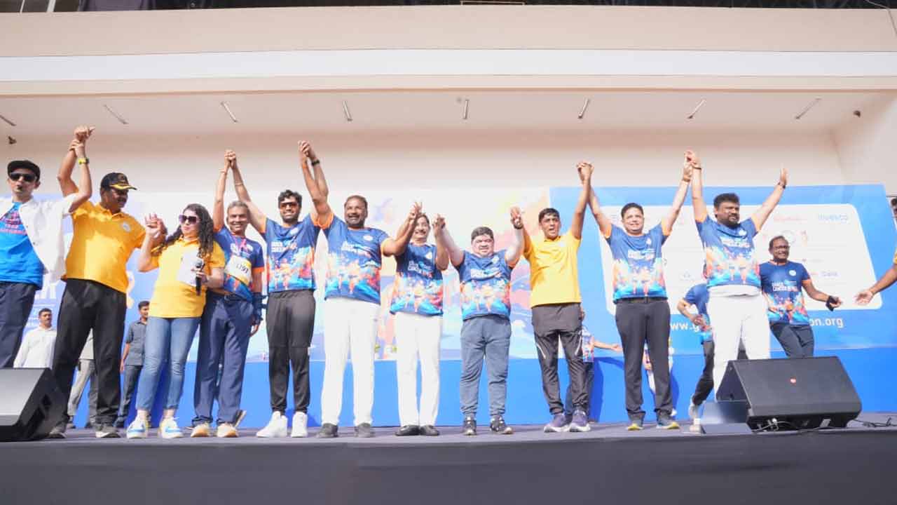 Grace Cancer Run | క్యాన్సర్పై ప్రతి ఒక్కరికి అవగాహన ఉండాలి Grace Cancer Run | క్యాన్సర్పై ప్రతి ఒక్కరికి అవగాహన ఉండాలి