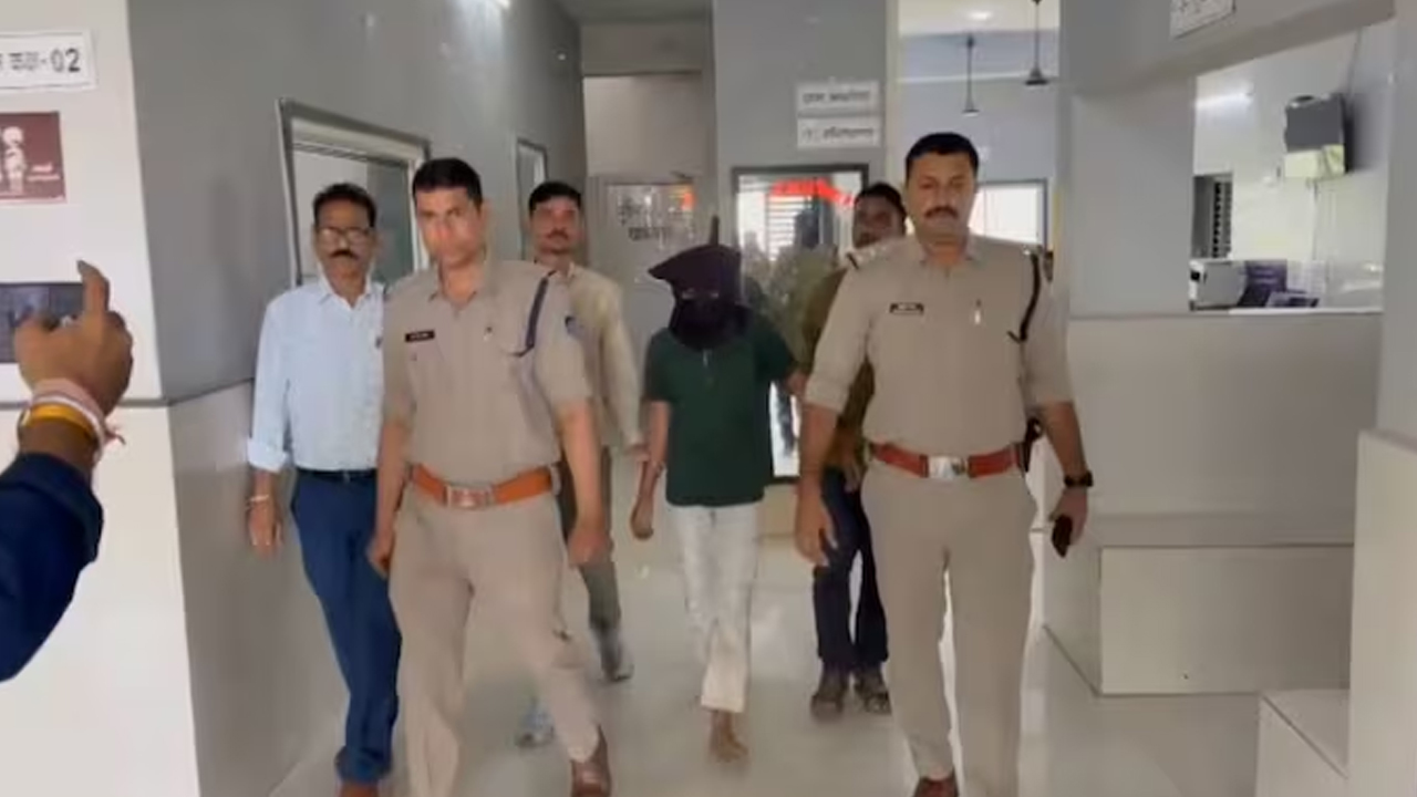 Madhya Pradesh : మార్చురీలో మహిళ మృతదేహంపై లైంగిక దాడి Madhya Pradesh : మార్చురీలో మహిళ మృతదేహంపై లైంగిక దాడి