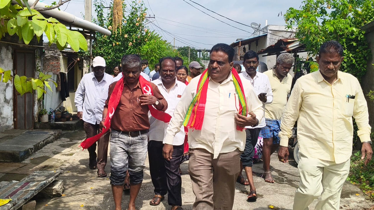 CPI Srinivas Rao : వరగల్ ముంపు శాశ్వత పరిష్కారంకై వెయ్యి కోట్లు కేటాయించాలి CPI Srinivas Rao : వరగల్ ముంపు శాశ్వత పరిష్కారంకై వెయ్యి కోట్లు కేటాయించాలి