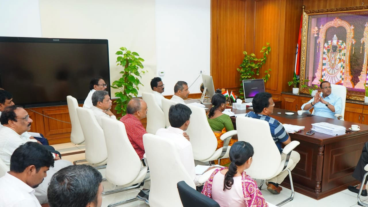 Cyclone Montha | ‘మొంథా’ తుఫాన్ పై అప్రమత్తంగా ఉండాలి.. అధికారులకు మంత్రి కోమటి రెడ్డి ఆదేశాలు