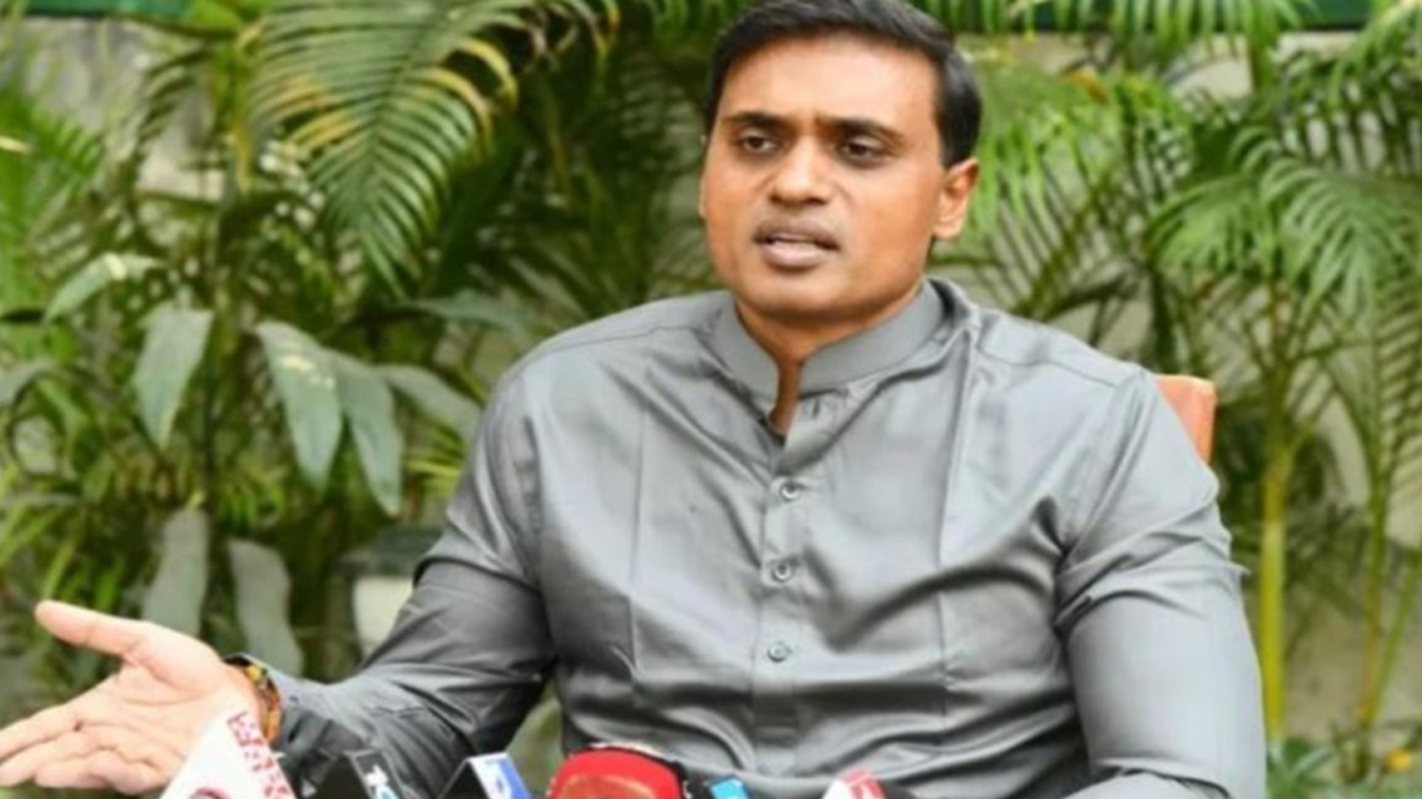 SIT Raids On Mithun Reddy Residence | వైసీపీ ఎంపీ మిధున్ రెడ్డి నివాసాల్లో సిట్ సోదాలు SIT Raids On Mithun Reddy Residence | వైసీపీ ఎంపీ మిధున్ రెడ్డి నివాసాల్లో సిట్ సోదాలు