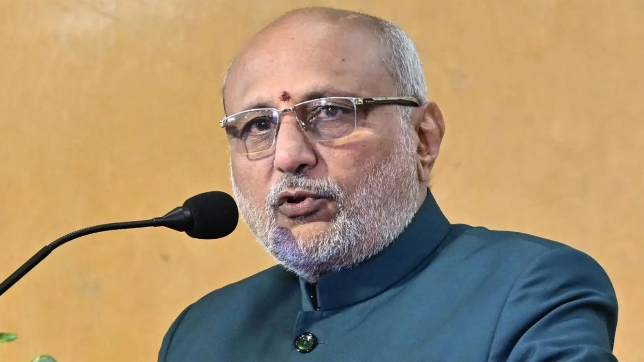 Bomb threat to Vice President C P Radhakrishnan Read more at: https://www.deccanherald.com/india/tamil-nadu/bomb-threat-to-vice-president-c-p-radhakrishnans-chennai-residence-likely-a-hoax-police-3767342