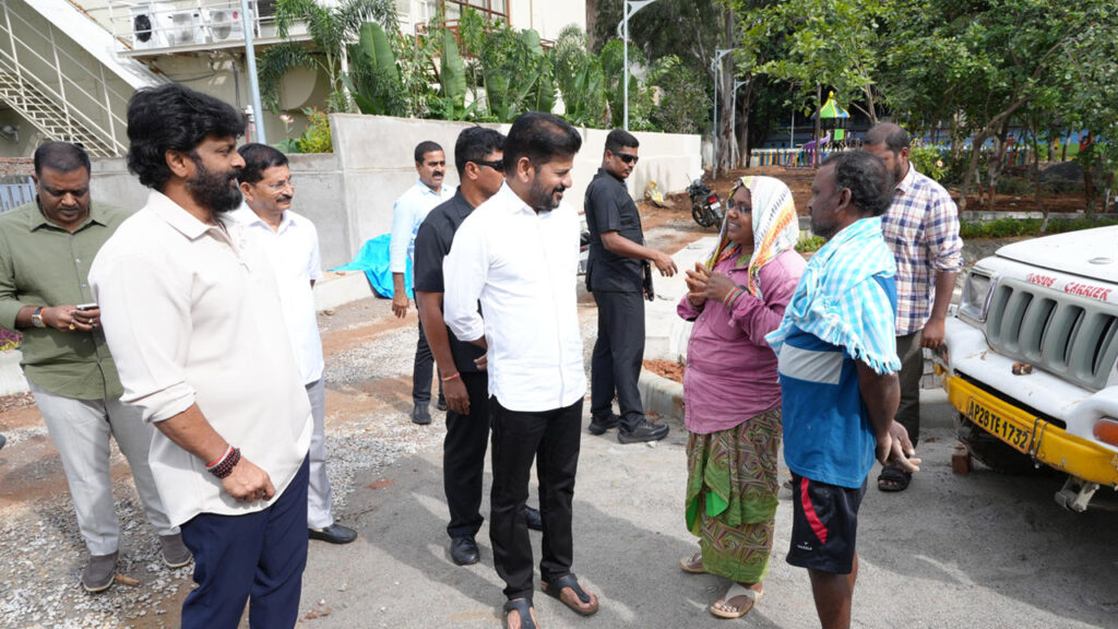 Revanth reddy inspects jubileehills park