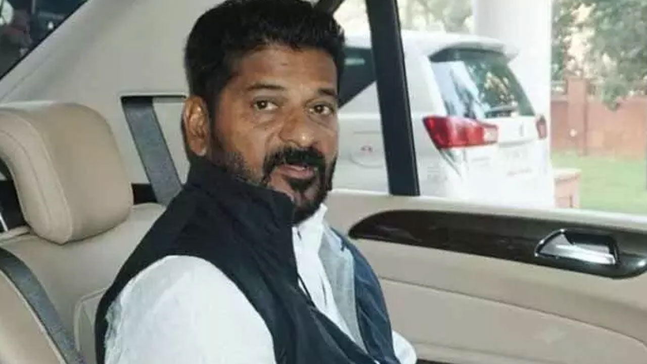 Revanth Reddy To Visit Delhi : రేపు ఢిల్లీకి సీఎం రేవంత్ రెడ్డి Revanth Reddy To Visit Delhi : రేపు ఢిల్లీకి సీఎం రేవంత్ రెడ్డి