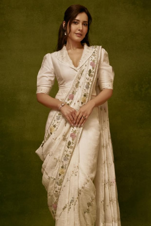 Raashi Khanna in a classic look