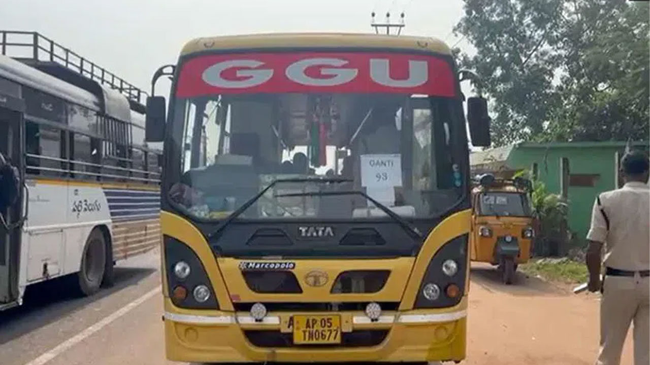 Bus Driver Saves 50 Students Lives In Konaseema