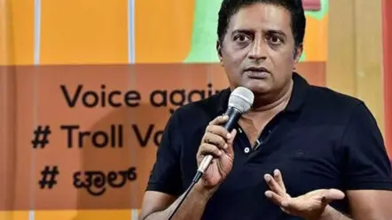 Prakash Raj : దేశంలో హంతకుడి పాలన కొనసాగుతుంది