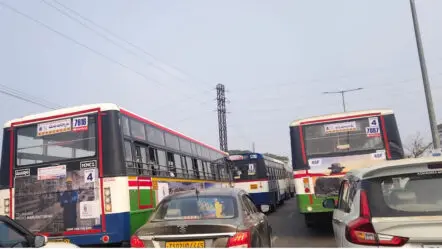 Medaram Traffic Jam | మేడారంలో ట్రాఫిక్ జామ్‌తో భక్తుల అవస్థలు