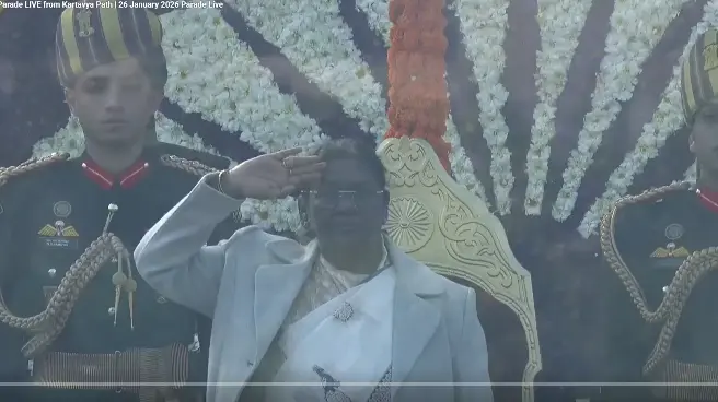 India Republic Day celebrations| ఘనంగా గణతంత్ర వేడుకలు.. జాతీయ పతాకావిష్కరణ చేసిన రాష్ట్రపతి