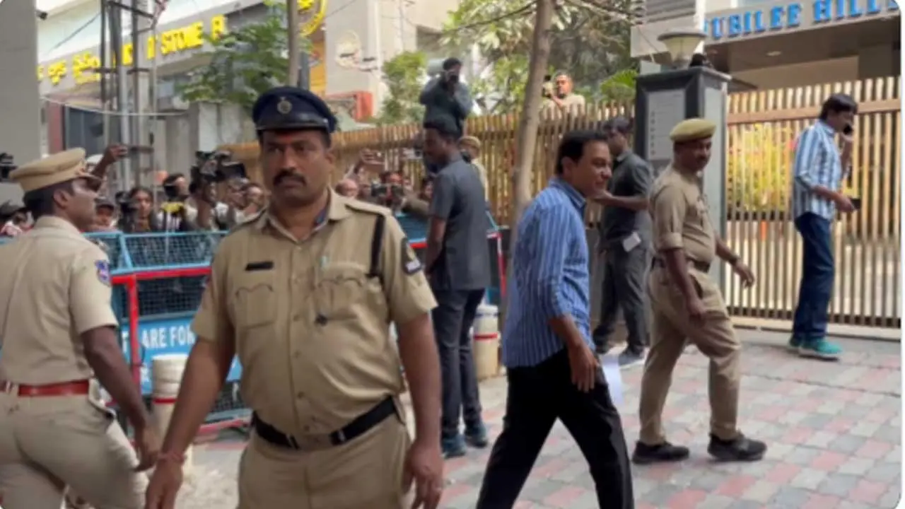 KTR SIT inquiry| సిట్ విచారణకు హాజరైన కేటీఆర్..ఉద్రిక్తత